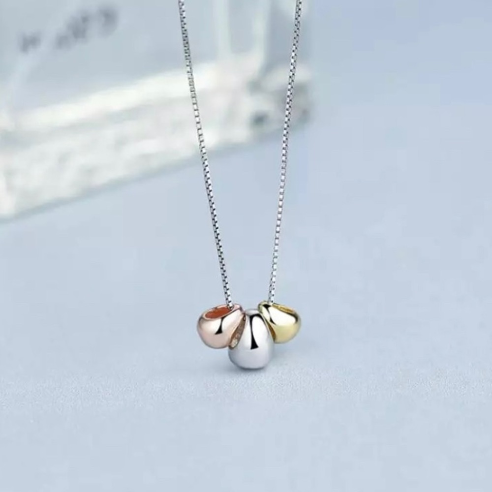 Elegant & Chic Three-color Eggs/Beans Necklace Accessory Jewelry